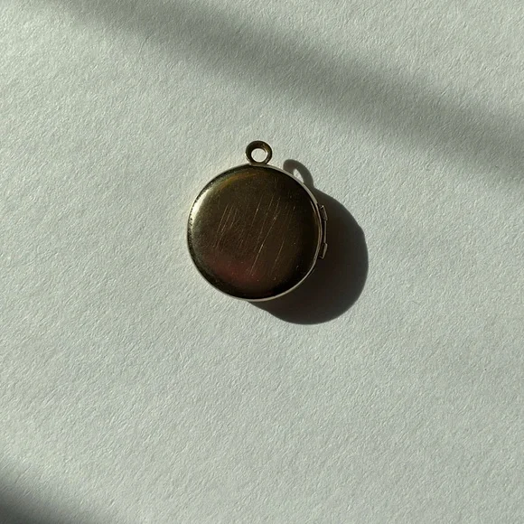 Black Hills Gold Locket - Picture 7 of 8